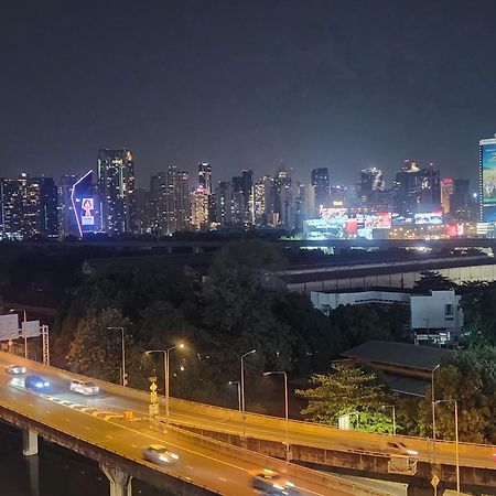 شقق إنترتشينج تاور الفندقية بانكوك المظهر الخارجي الصورة